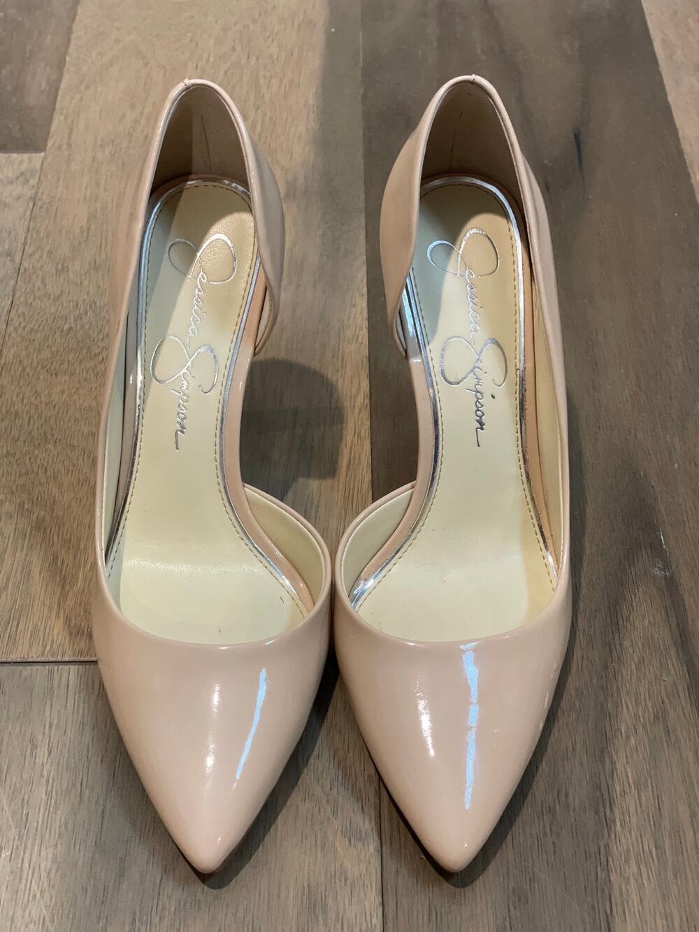 Jessica Simpson Patent Leather Pointed Toe Pumps Size 8.5 Beige Classic Heels